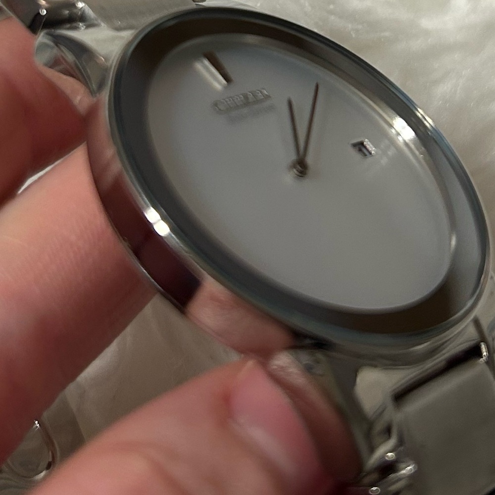 Citizen Silver Tone Men's Watch - Picture 5 of 6